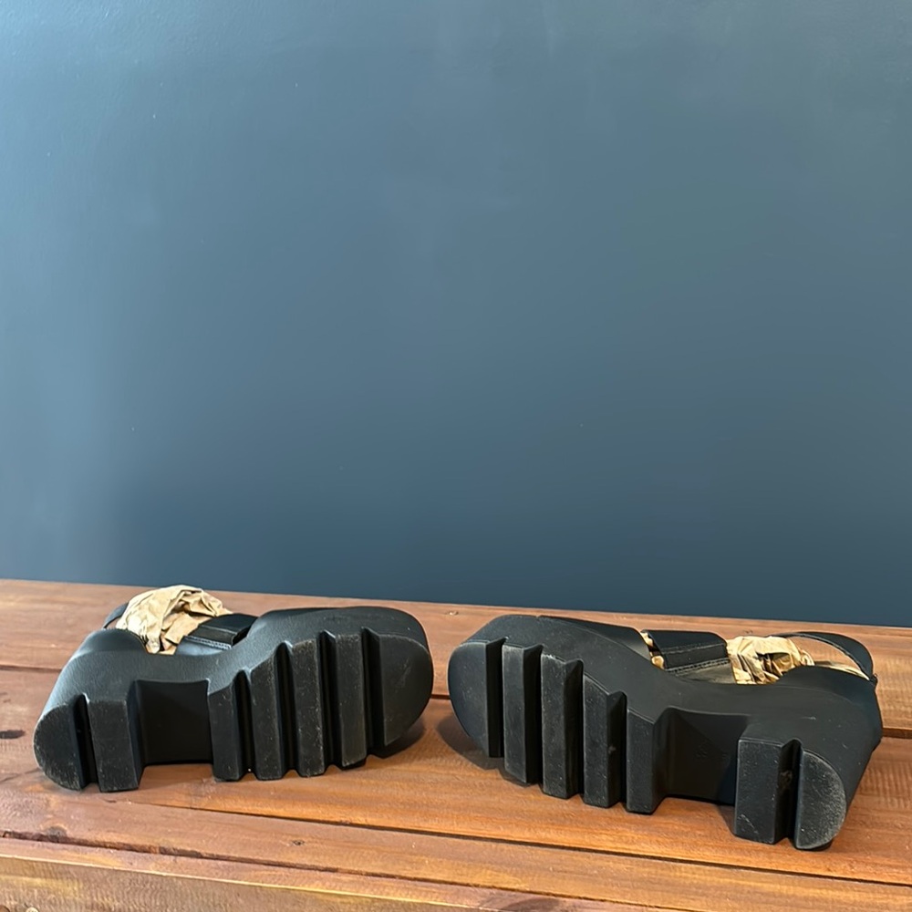 Black Platform Sandals - Picture 4 of 5